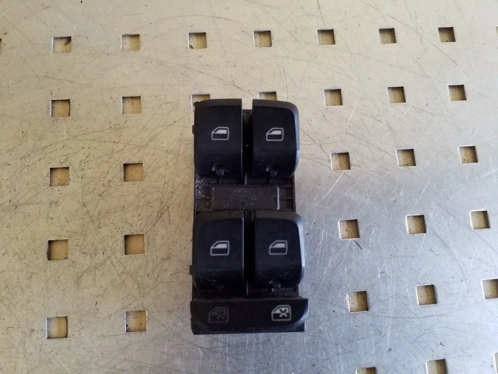 Elektriaknate lüliti 8K0959851