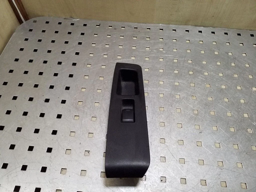Elektriaknate lüliti 25411JG000