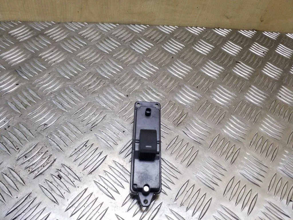 Electric window control switch GS1E66380 – Mazda 6 (2008-2013)