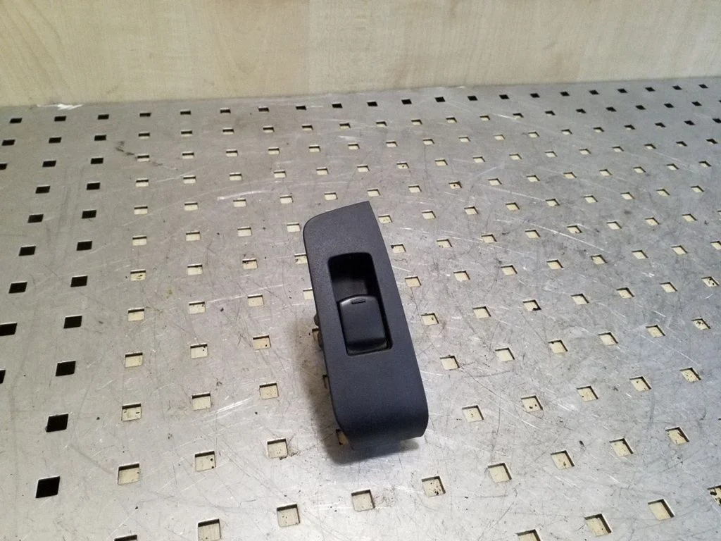 Elektriaknate lüliti 25411JG000