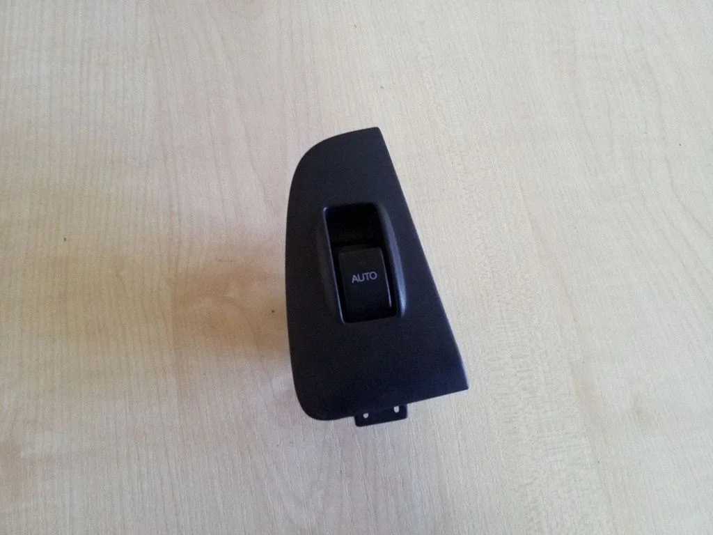 Elektrisko logu slēdzis 7423105140
