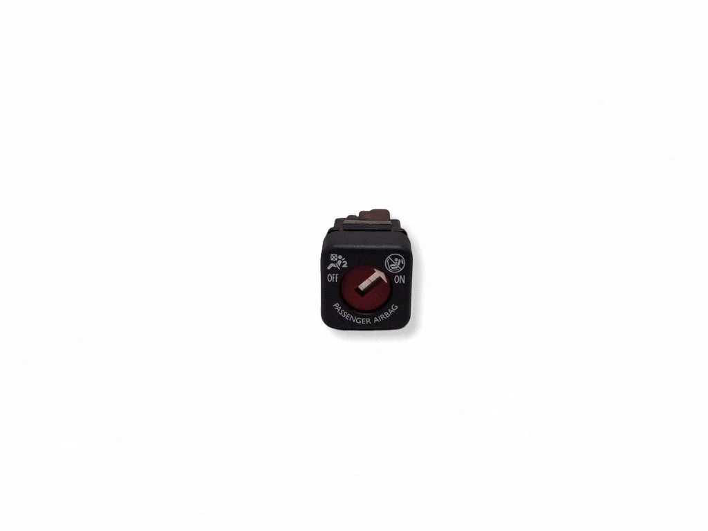 Passenger airbag on/off switch – Opel Mokka X (2019-)