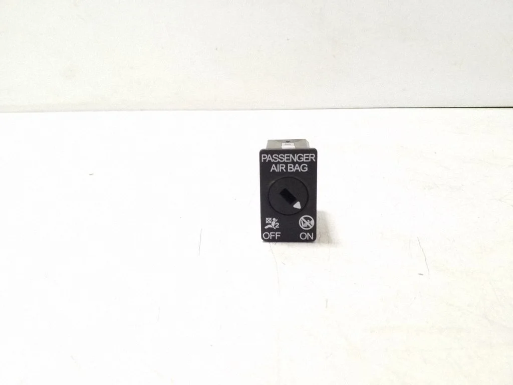 Passenger airbag on/off switch 5Q0919237