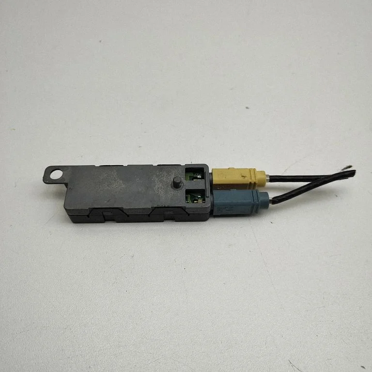 Wzmacniacz antenowy 10R040019