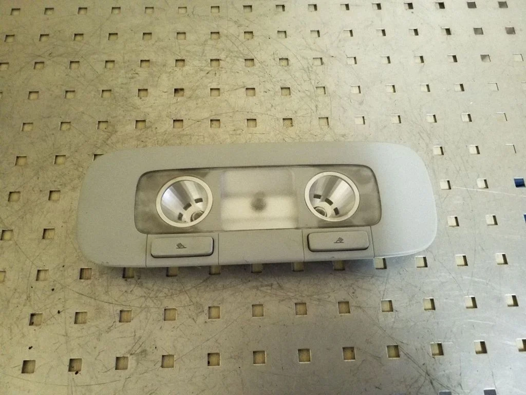 Interjero apšvietimo jungtukas