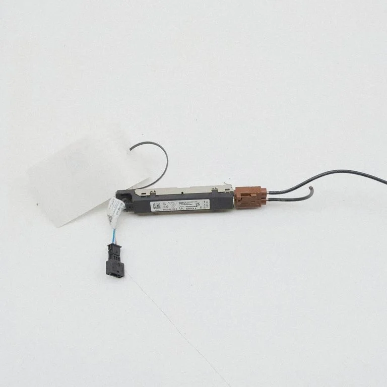 Antenas pastiprinātājs 992035225B