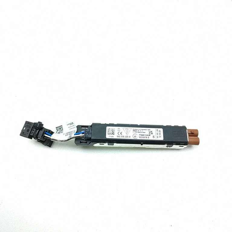 Antenas pastiprinātājs – Audi E-tron GT (2021-)