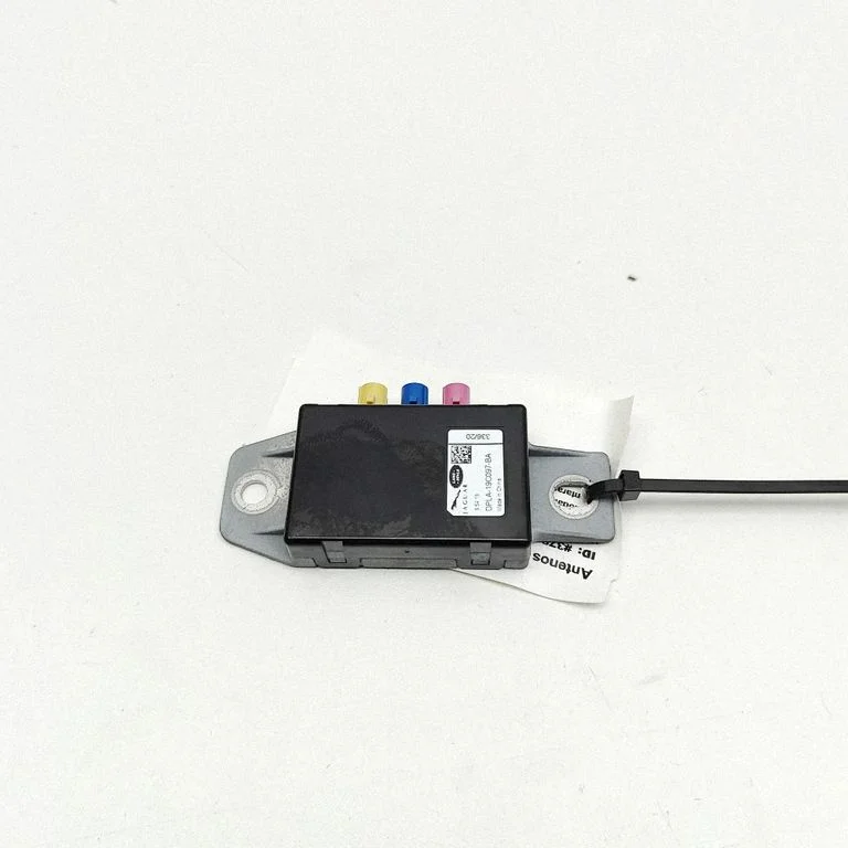 Aerial antenna amplifier DPLA19C097BA – Jaguar F-Type (2013-)