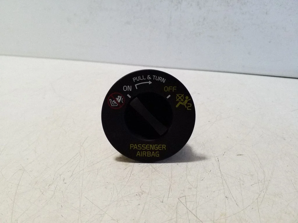 Passenger airbag on/off switch – Polestar 2 (2020-)