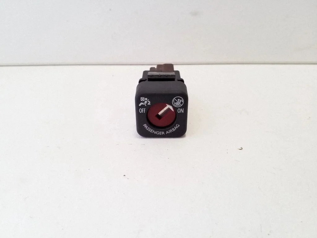 Kaassõitja turvapadja lüliti 9641391277