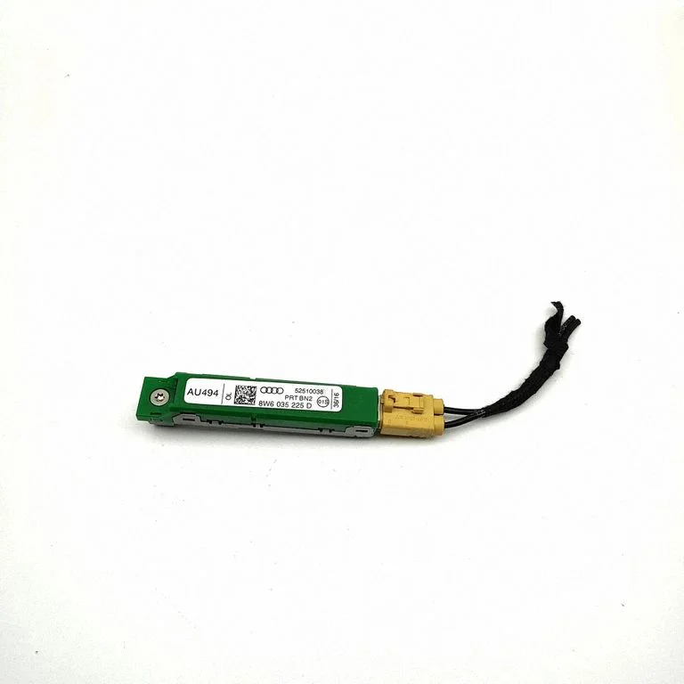 Antenas pastiprinātājs 8W6035225D