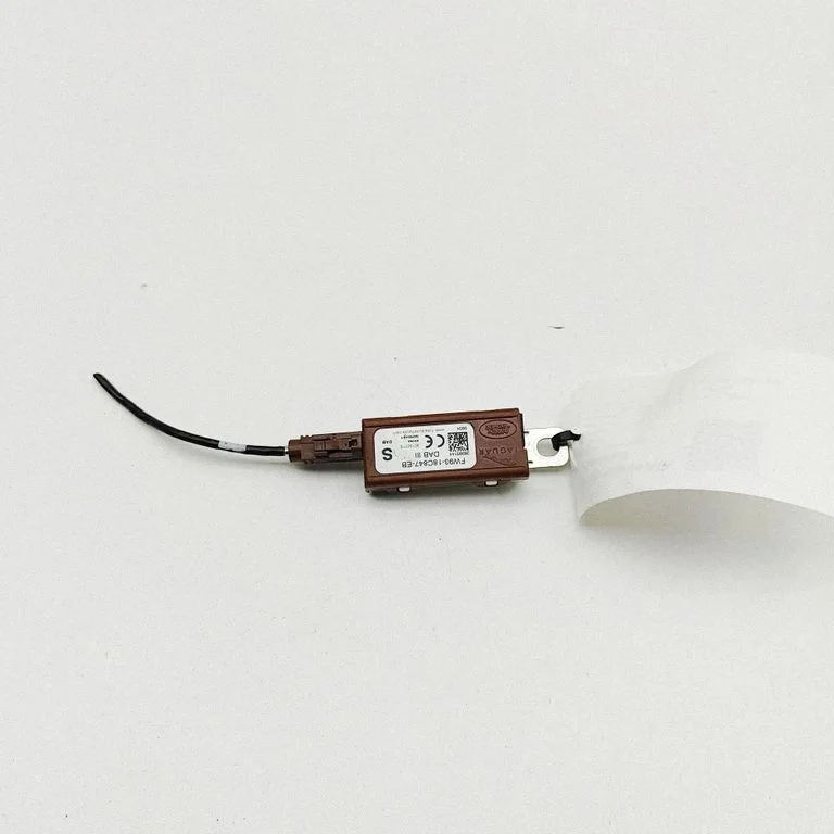 Aerial antenna amplifier – Land Rover Range Rover Evoque L551 (2018-)
