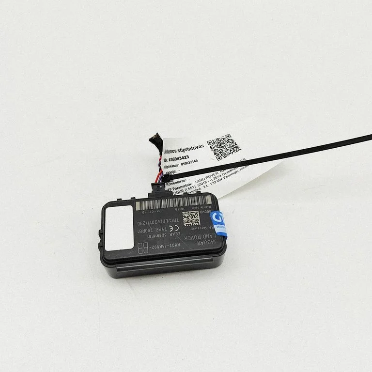 Antenas pastiprinātājs K8D215K602BB