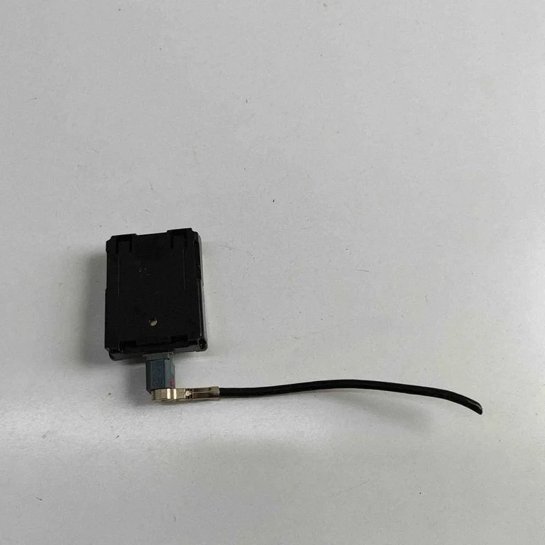 Aerial antenna amplifier – Volkswagen Tayron II (2024-)