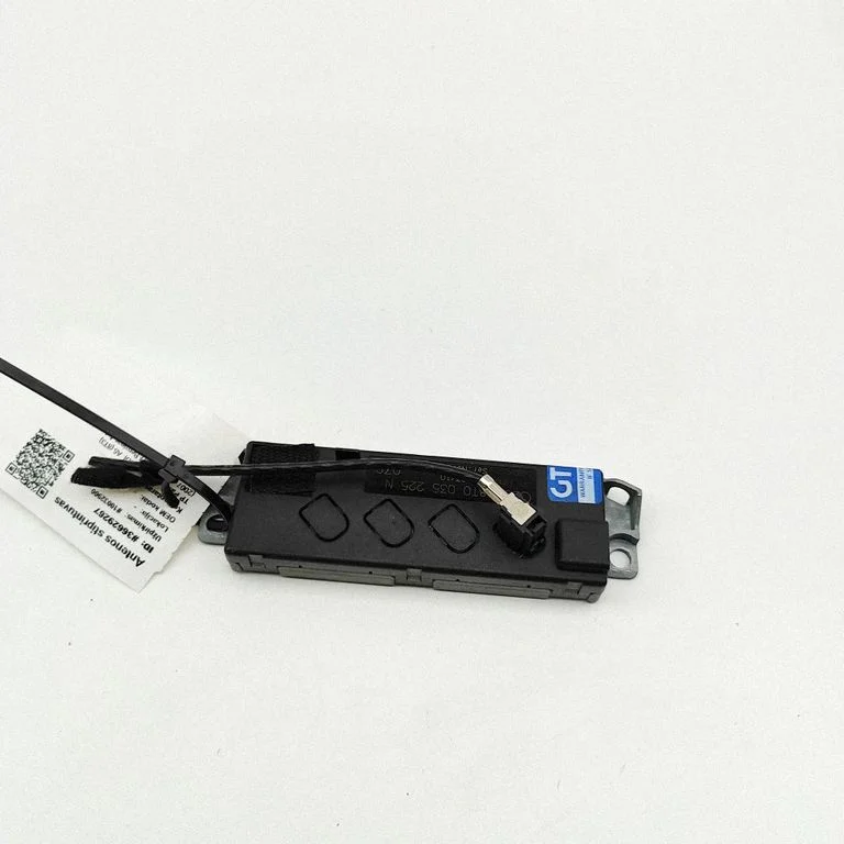 Antenas pastiprinātājs 8T0035225N