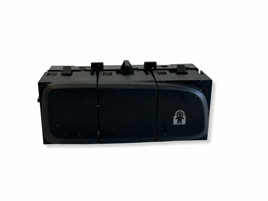 Muud lülitid / nupud / hoovad 0354813021