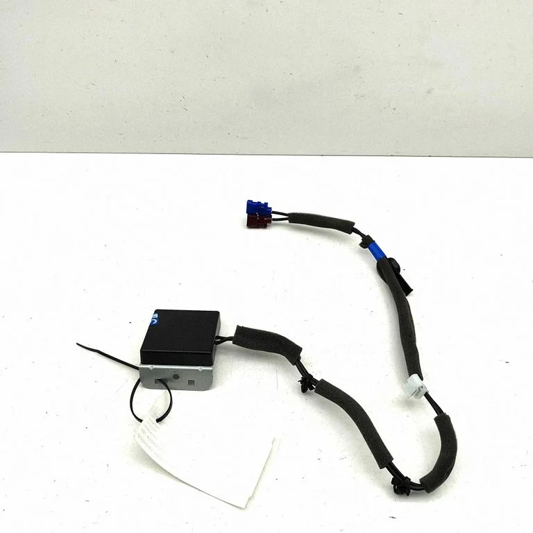 Antenas pastiprinātājs 282125MR0A