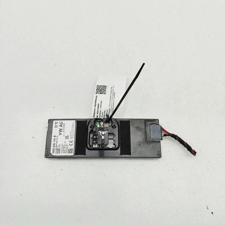 Antenas pastiprinātājs 5WA035741B