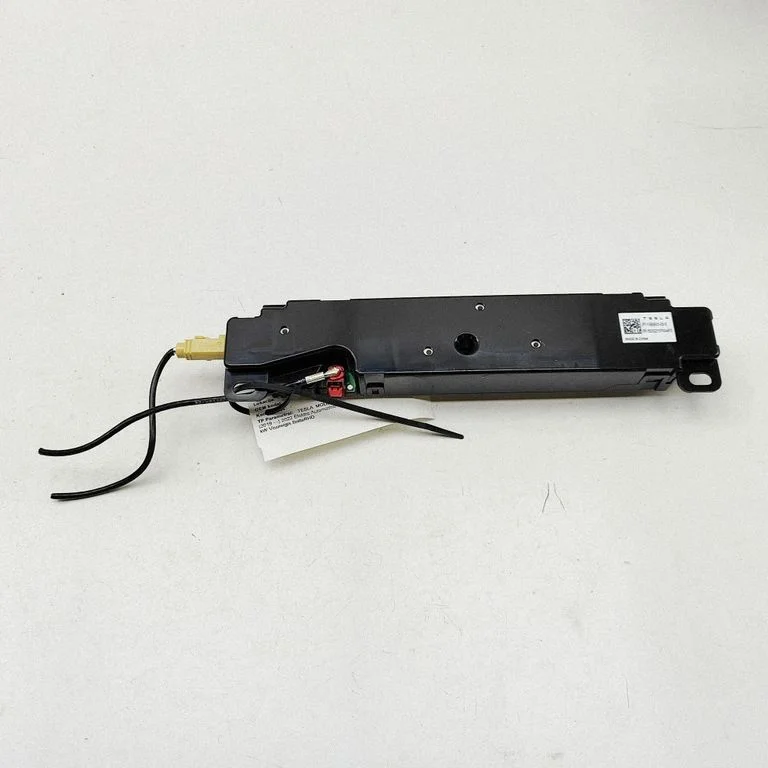 Wzmacniacz antenowy 158560100E