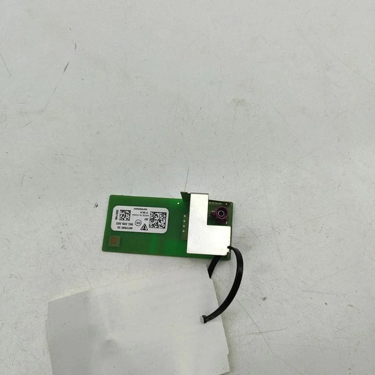 Wzmacniacz antenowy 95C035503