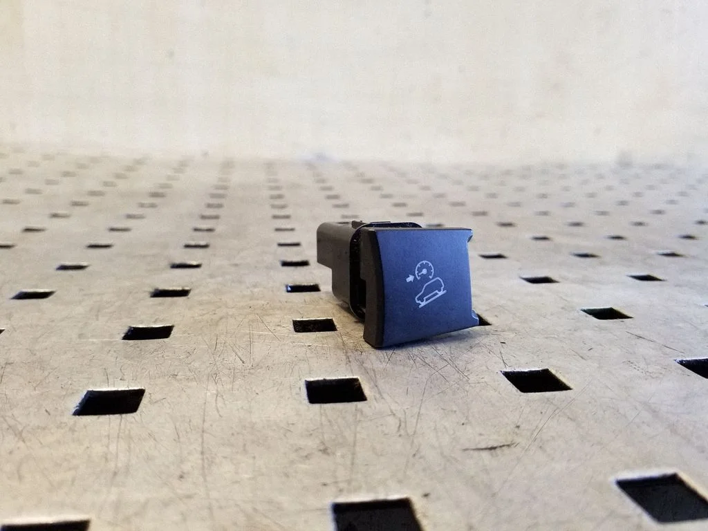 Other switches/knobs/shifts