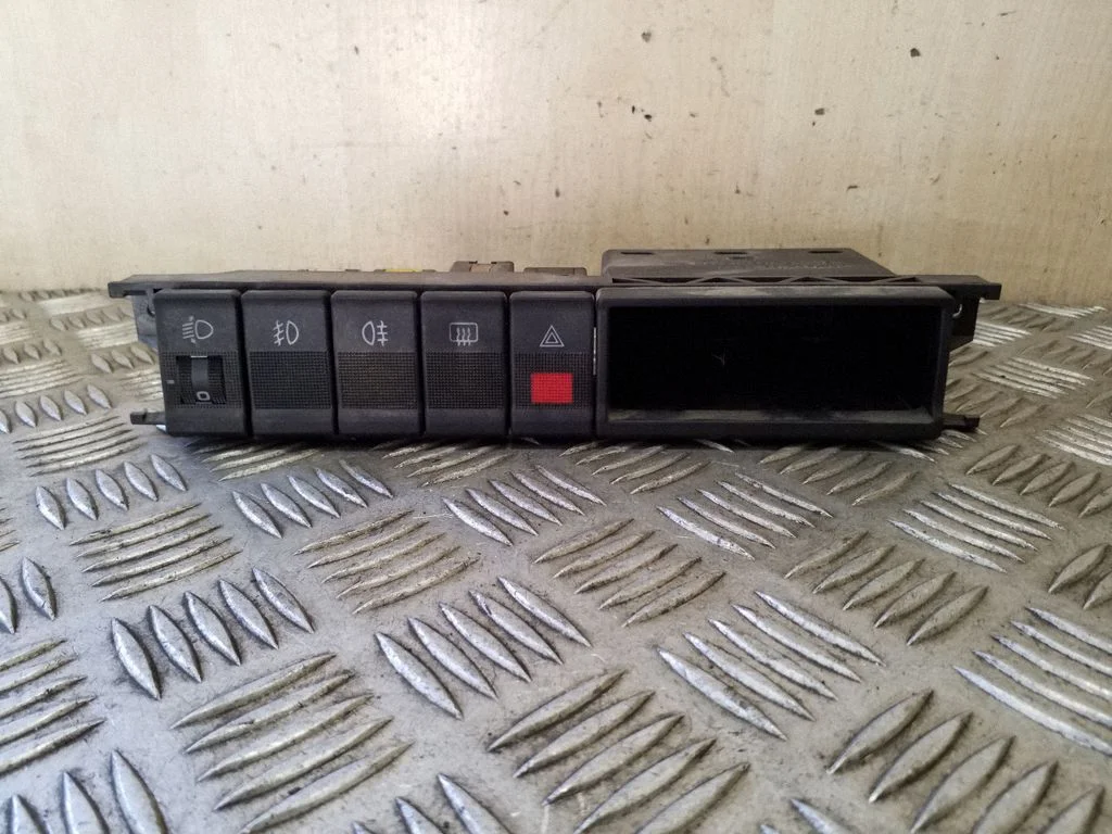 Other switches/knobs/shifts 4A0941561A
