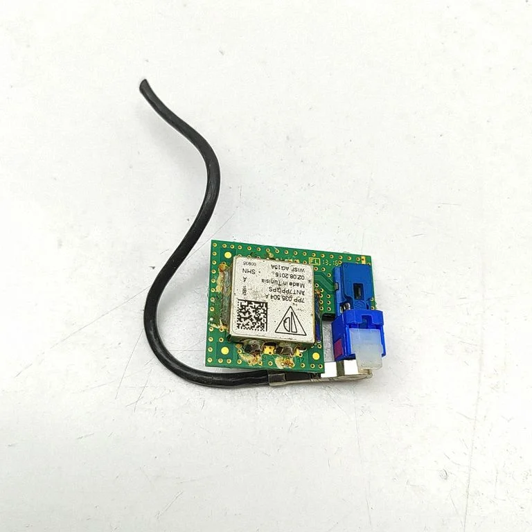 Antenas pastiprinātājs 7PP035504A