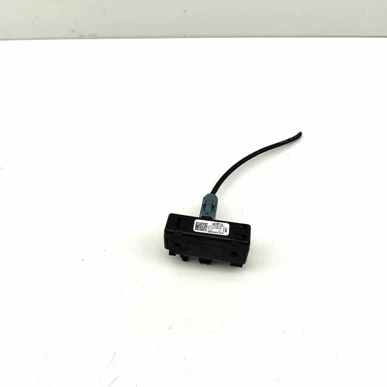 Antenas pastiprinātājs 5B4035510