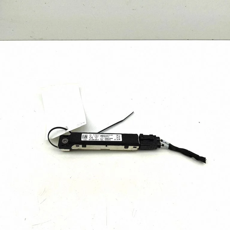 Antenas pastiprinātājs 920697D