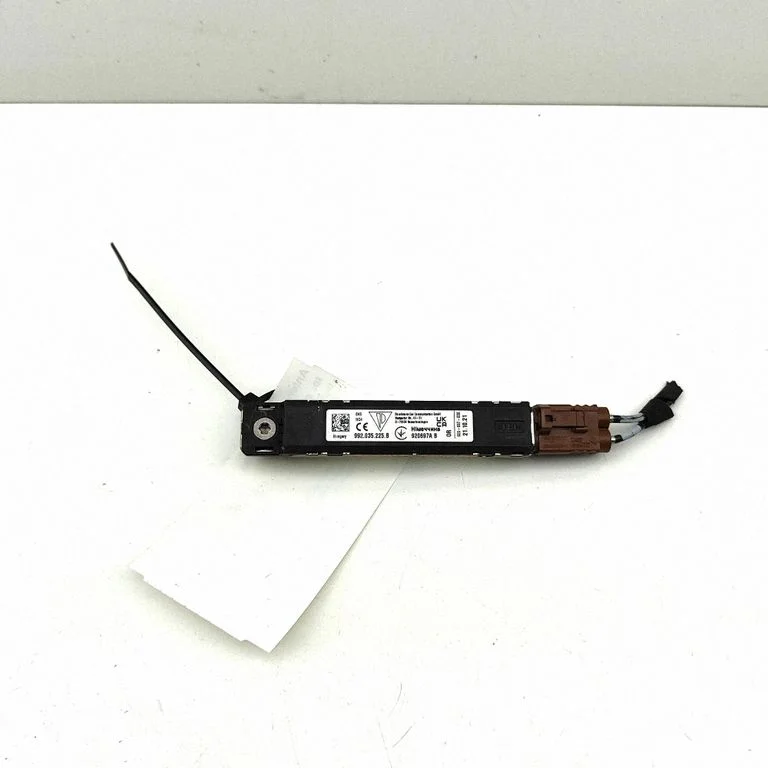 Antenas pastiprinātājs 920697A