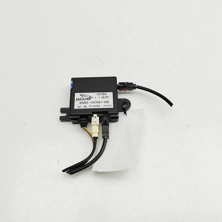 Antenas pastiprinātājs 6W8319C061AB