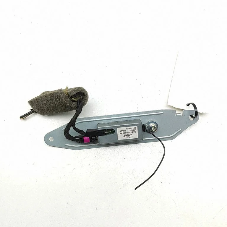 Antenni võimendi 8W8318C847AE