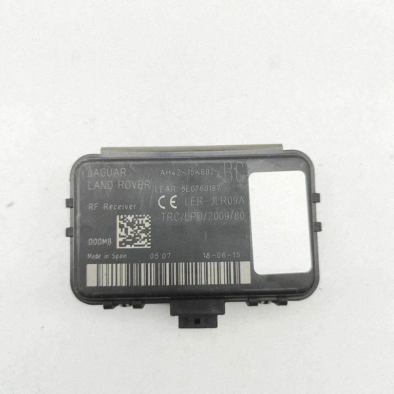 Antenas pastiprinātājs AH4215K602BC