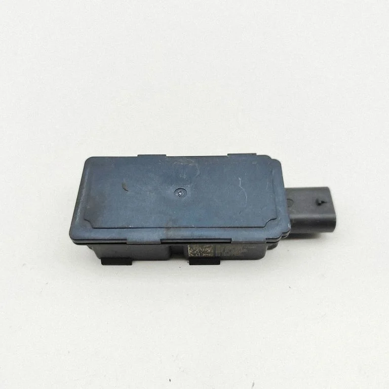Wzmacniacz antenowy 5A6A020