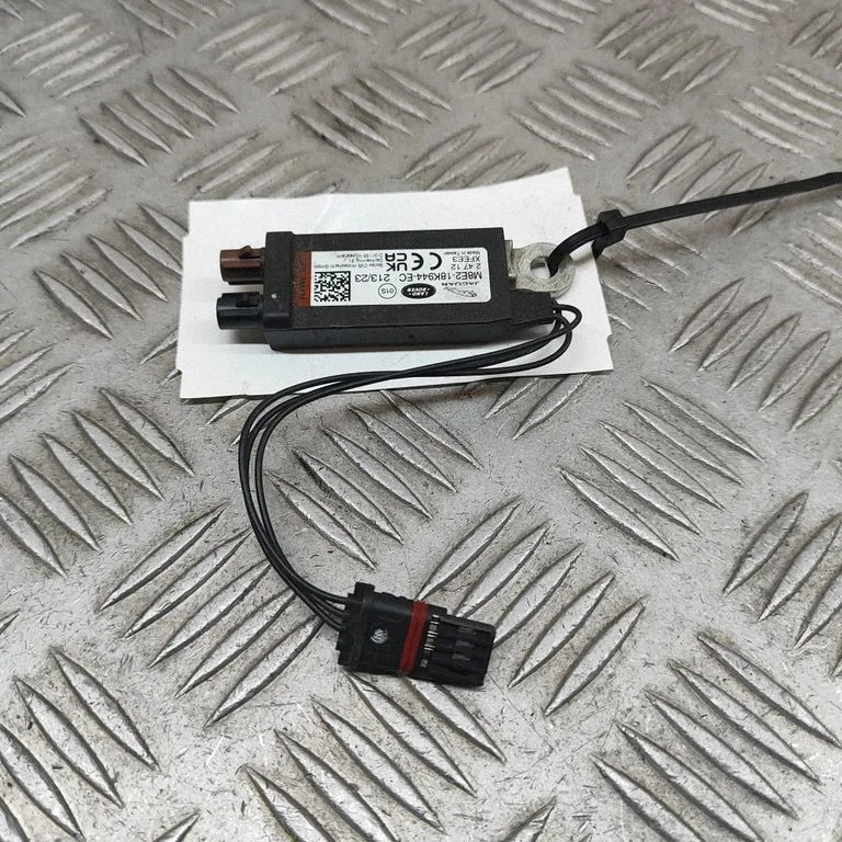 Antenni võimendi M8E218K944EC