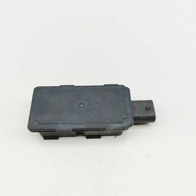 Wzmacniacz antenowy 5A6A020