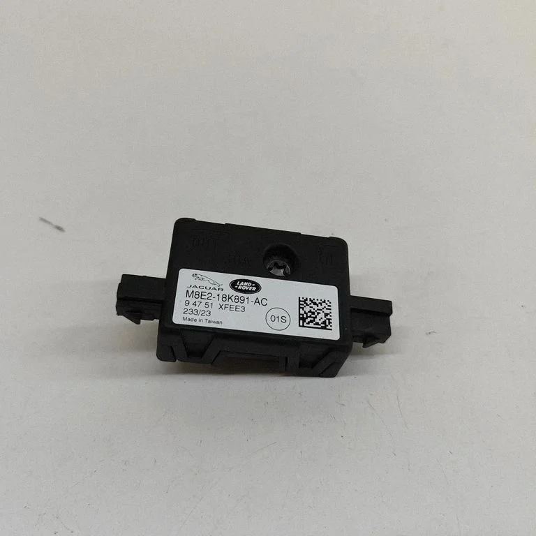Antenni võimendi M8E218K891AC
