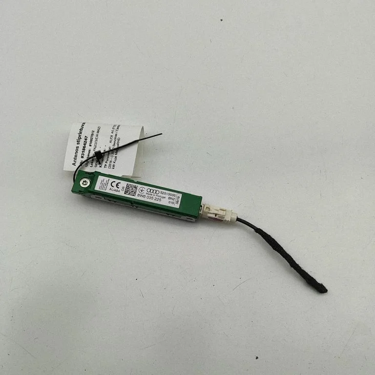 Antenas pastiprinātājs 8W6035225