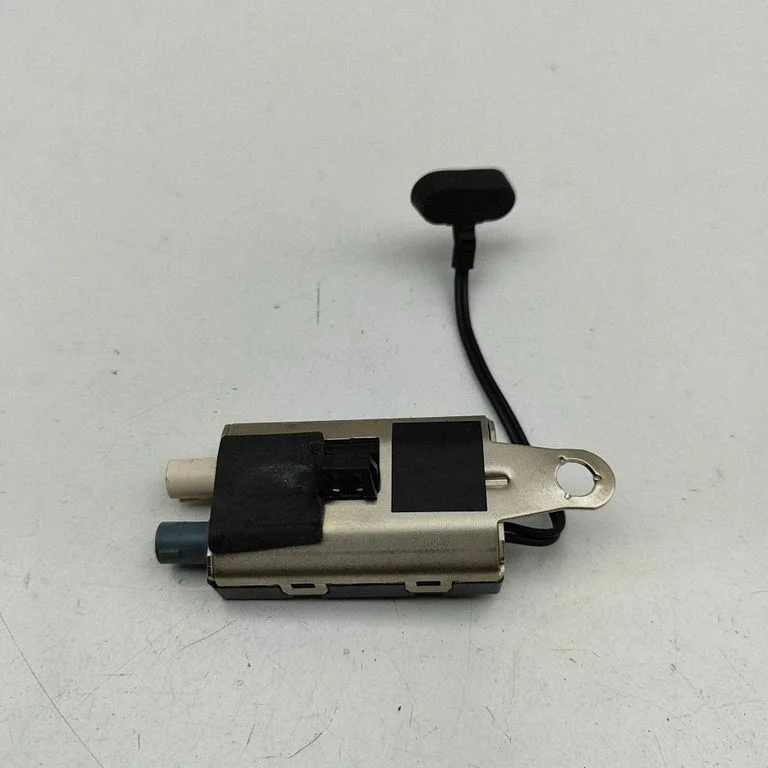 Antenni võimendi 144894600C