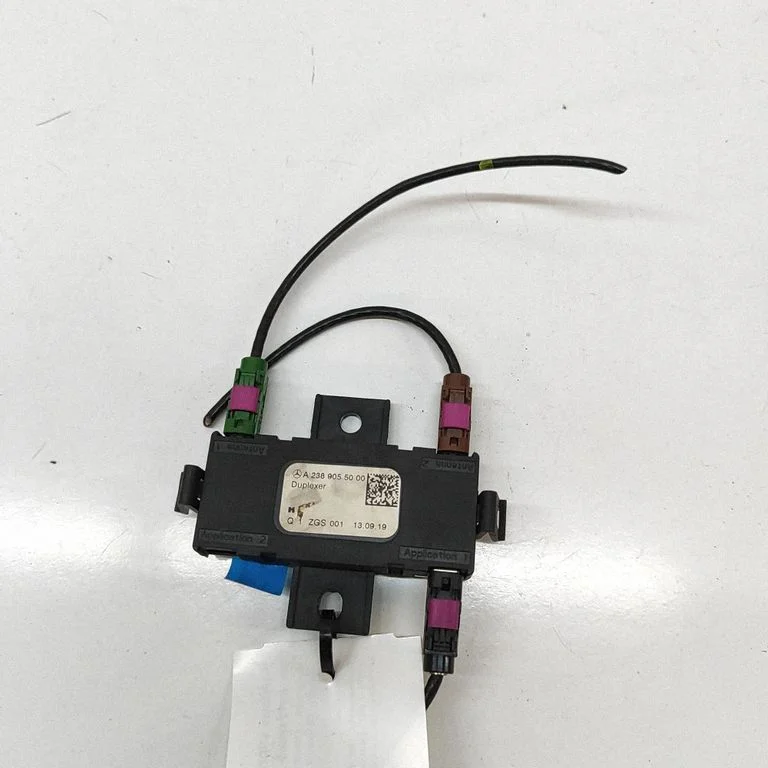 Antenas pastiprinātājs – Mercedes-Benz E klase W213 (2016-)