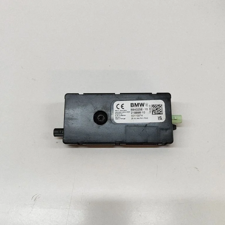 Antenas pastiprinātājs 6840258