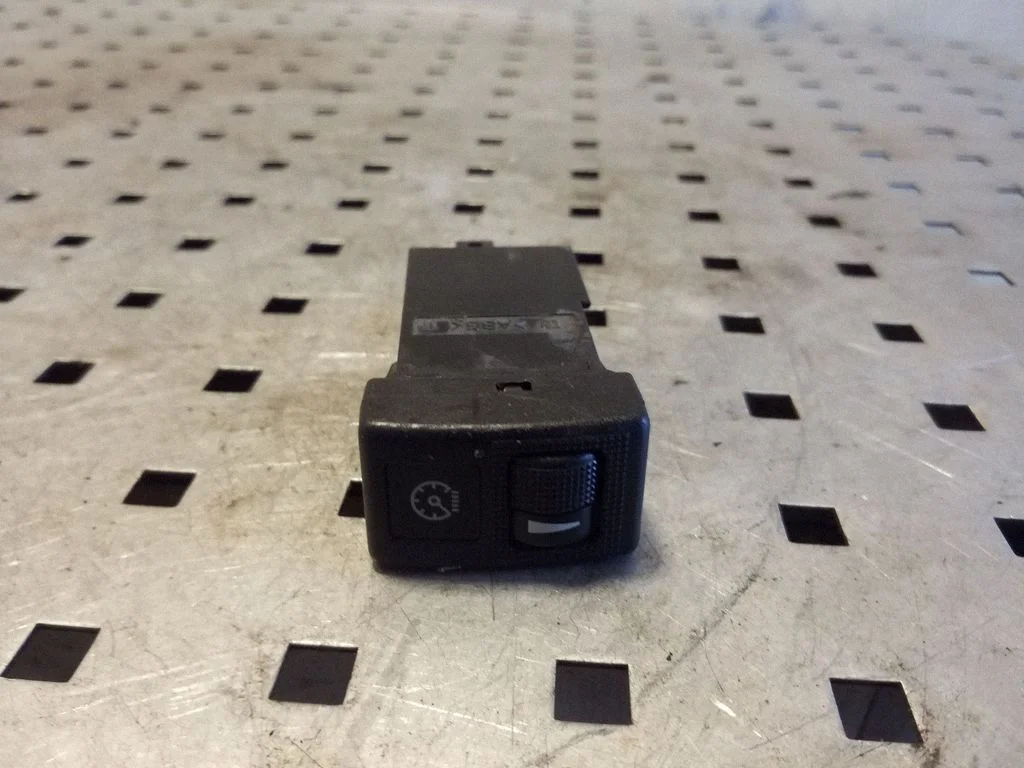 Panel lighting control switch 4740M26