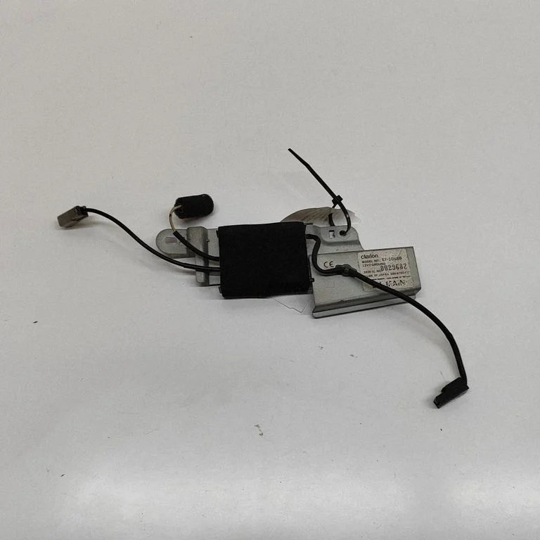 Antenas pastiprinātājs EF1088B