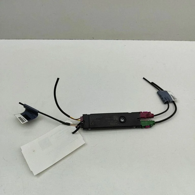 Antenas pastiprinātājs A1729051301