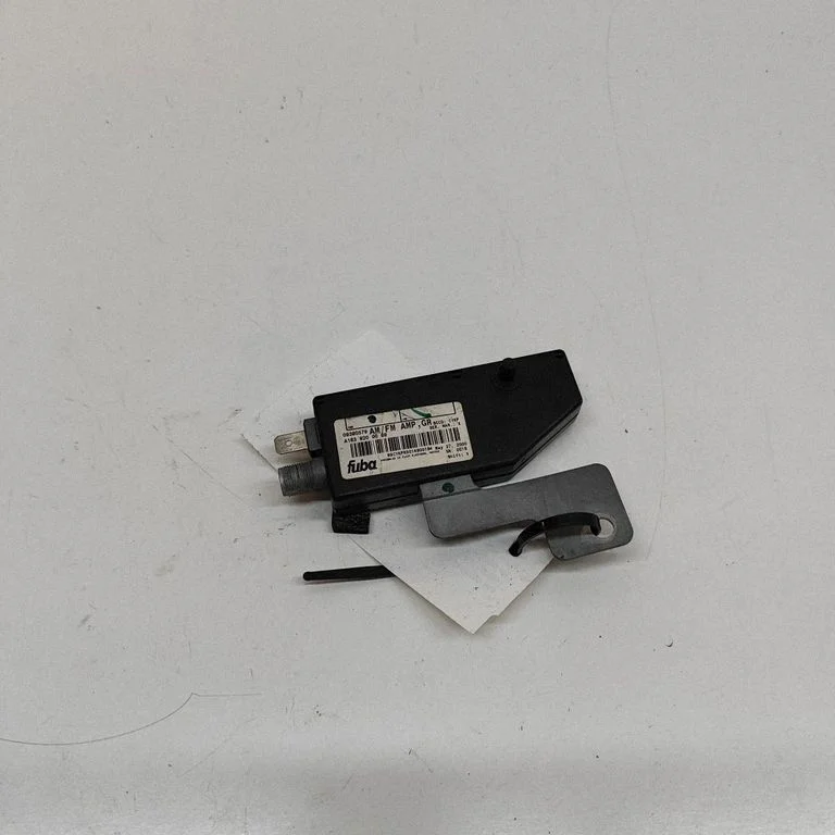 Antenas pastiprinātājs A1638200089