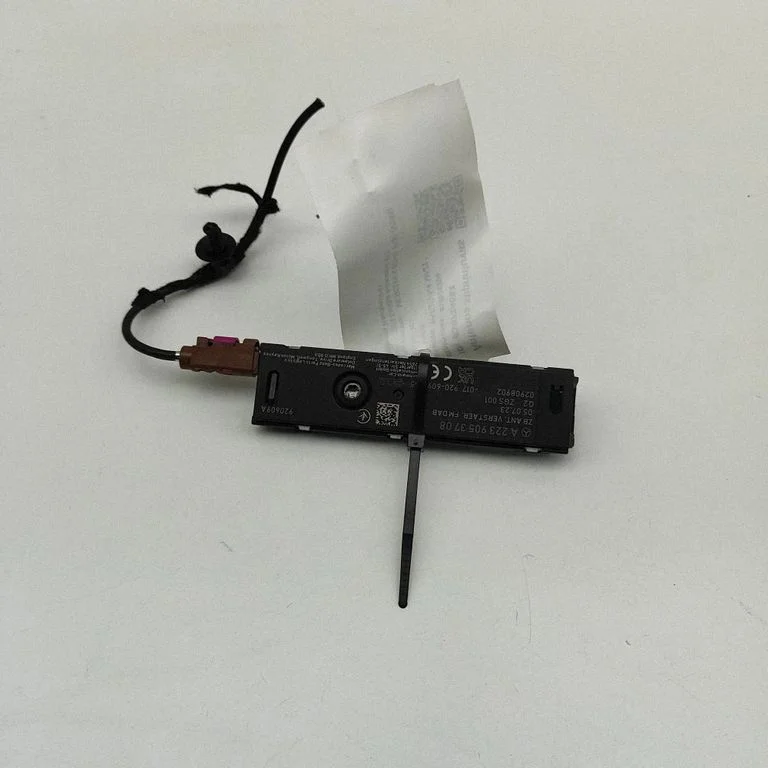 Aerial antenna amplifier – Mercedes-Benz EQE v295 (2022-)
