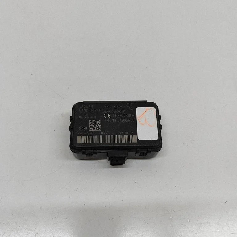 Aerial antenna amplifier AH4215K602BC – Jaguar F-Type (2013-)