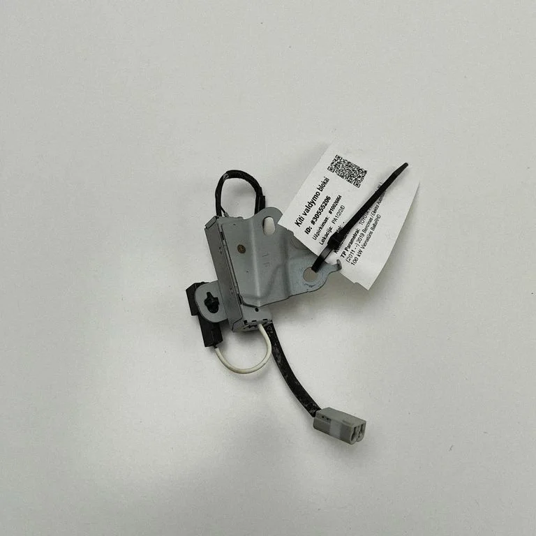 Antenas pastiprinātājs 1460005560B101