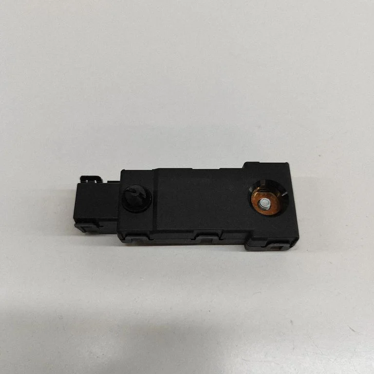 Antenas pastiprinātājs A2229820004