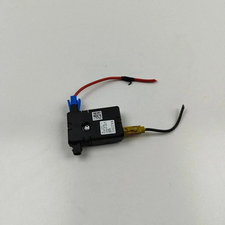 Antenas pastiprinātājs 5A73DB6